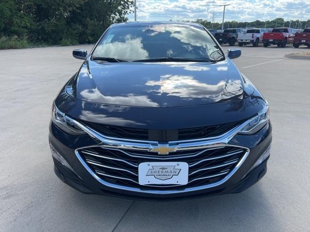 new 2025 Chevrolet Malibu car