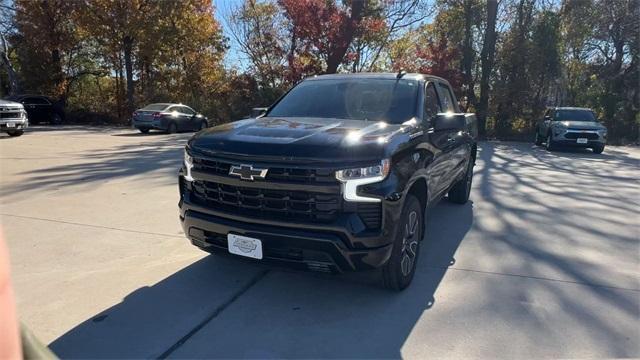 used 2022 Chevrolet Silverado 1500 car, priced at $42,995