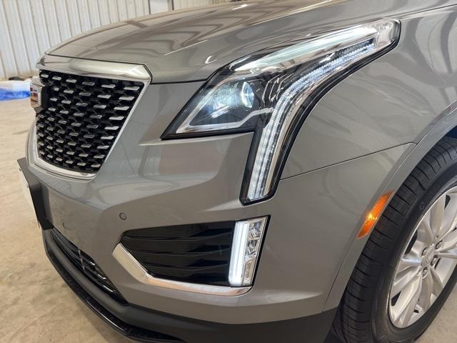 new 2025 Cadillac XT5 car