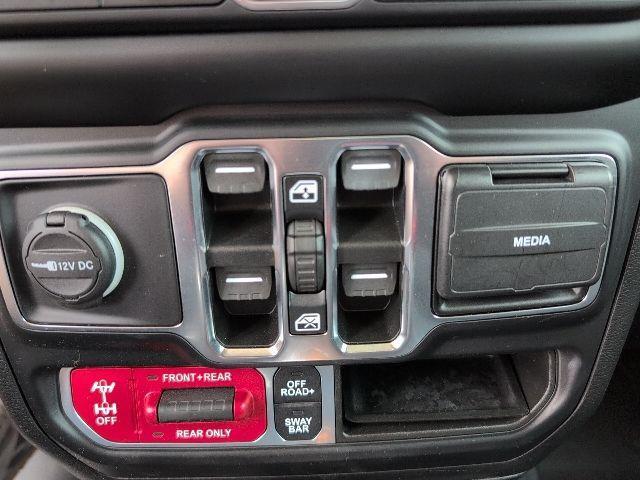 used 2021 Jeep Gladiator car, priced at $35,127