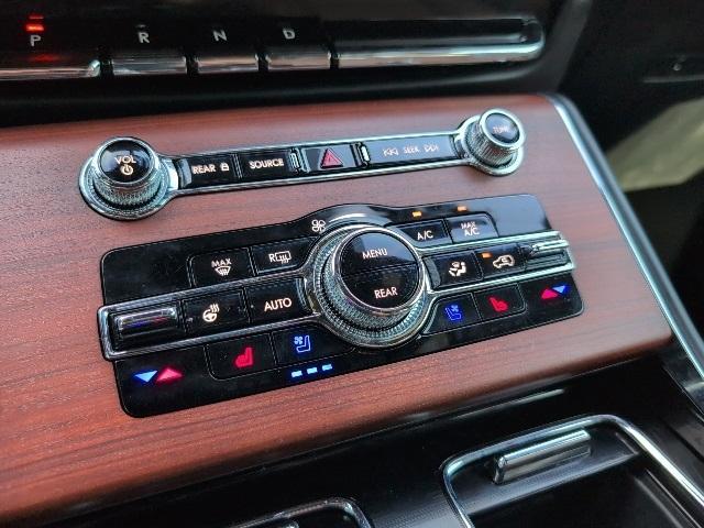 used 2023 Lincoln Aviator car, priced at $45,867