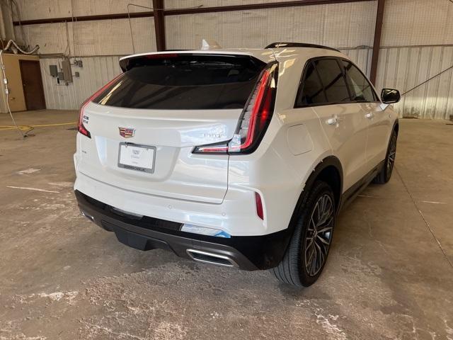 new 2024 Cadillac XT4 car