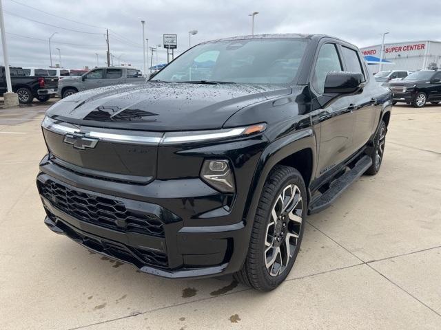 new 2024 Chevrolet Silverado EV car