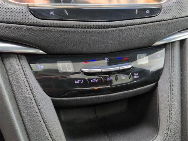 used 2023 Cadillac XT5 car, priced at $28,997