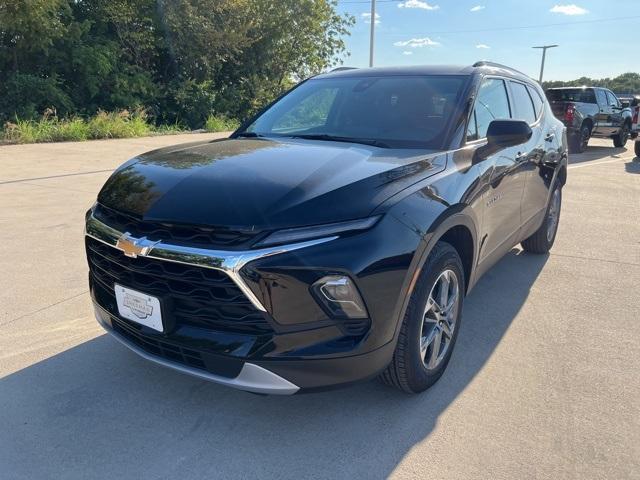 new 2025 Chevrolet Blazer car, priced at $36,720