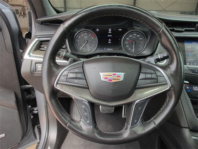 used 2022 Cadillac XT5 car, priced at $34,797
