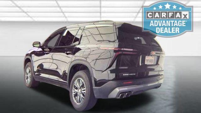 used 2024 Chevrolet Traverse car, priced at $34,997