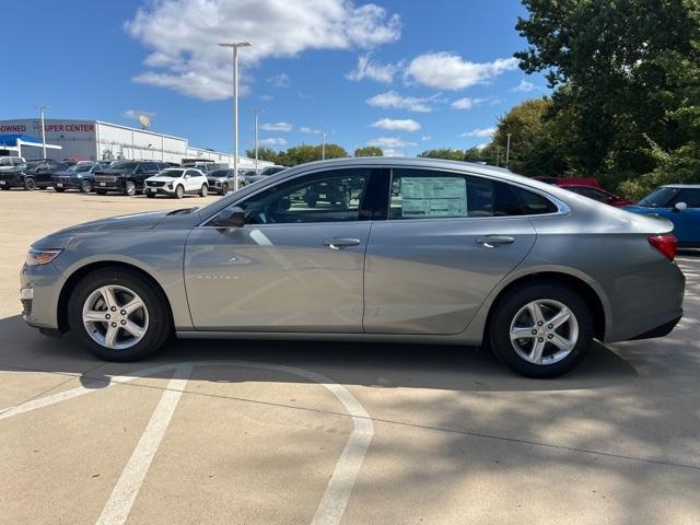 new 2025 Chevrolet Malibu car