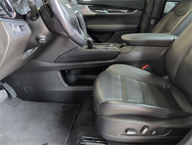 used 2024 Cadillac XT6 car, priced at $43,797