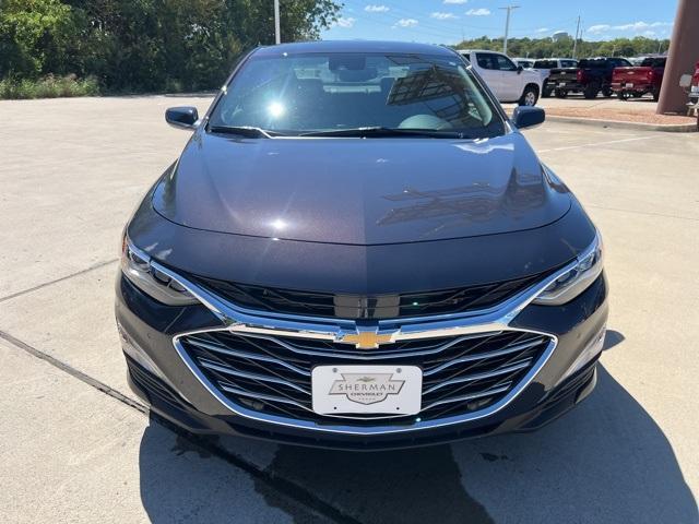 new 2025 Chevrolet Malibu car