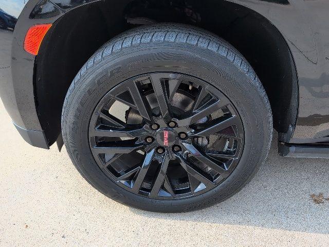 used 2021 GMC Yukon car, priced at $44,997