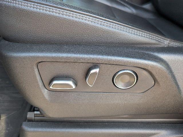 used 2021 GMC Yukon car, priced at $44,997