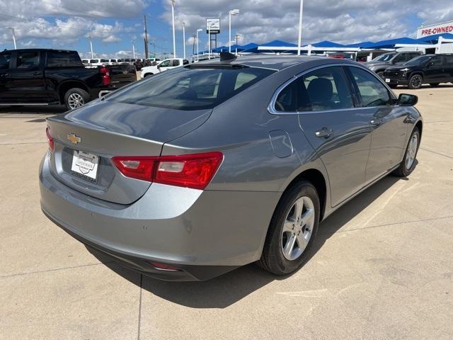 new 2025 Chevrolet Malibu car