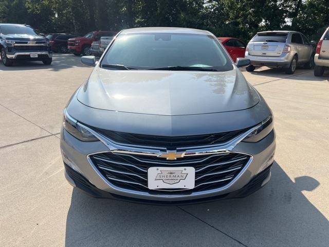 new 2024 Chevrolet Malibu car, priced at $24,145