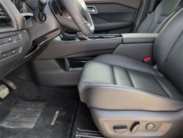used 2021 Nissan Rogue car, priced at $24,757