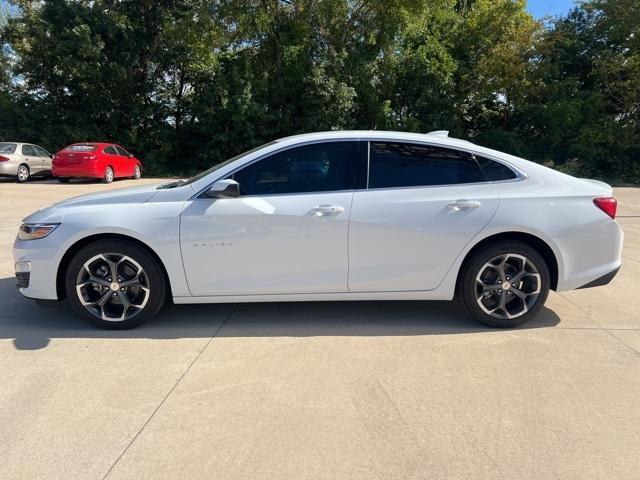 new 2025 Chevrolet Malibu car