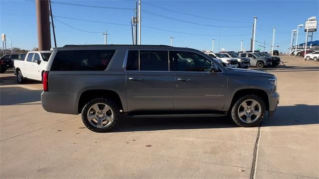 used 2020 Chevrolet Suburban car, priced at $26,999