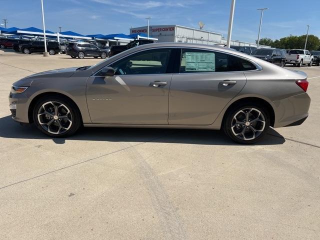 new 2025 Chevrolet Malibu car