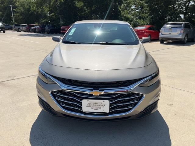 new 2025 Chevrolet Malibu car