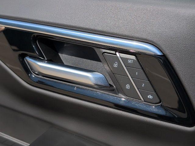 new 2025 Chevrolet Suburban car, priced at $78,315