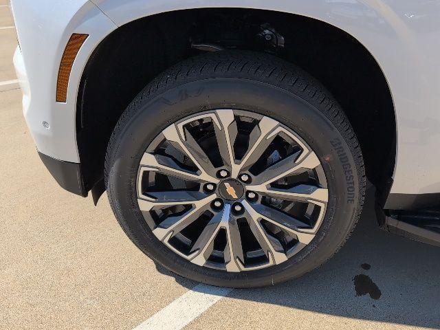 new 2025 Chevrolet Suburban car, priced at $78,315
