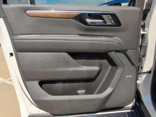 new 2025 Chevrolet Suburban car, priced at $78,315