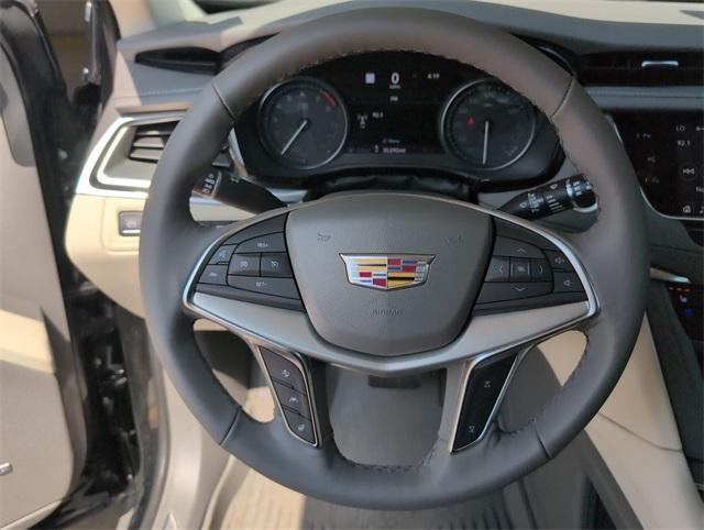 used 2022 Cadillac XT5 car, priced at $33,997