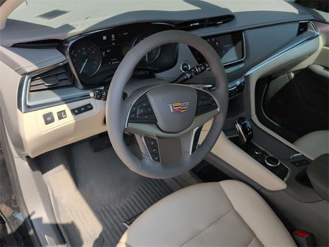 used 2022 Cadillac XT5 car, priced at $33,997
