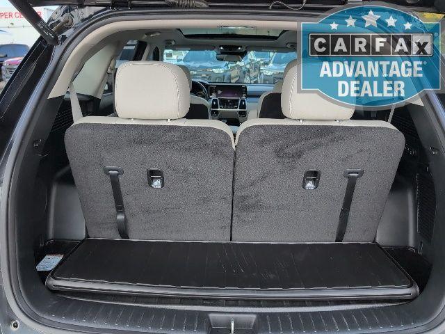 used 2023 Kia Sorento car, priced at $31,867