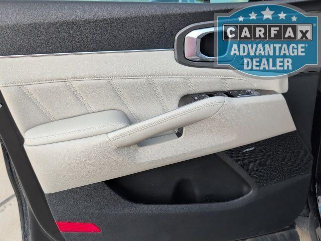 used 2023 Kia Sorento car, priced at $31,867