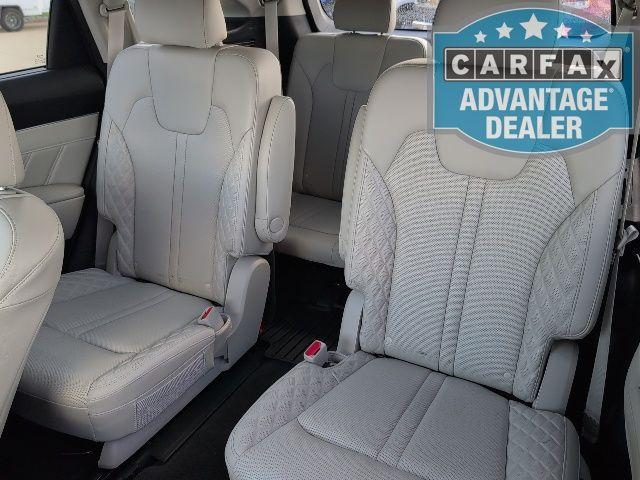 used 2023 Kia Sorento car, priced at $31,867