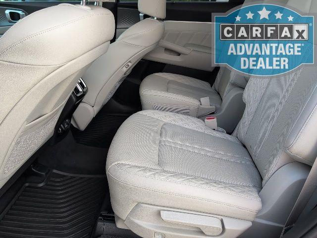 used 2023 Kia Sorento car, priced at $31,867