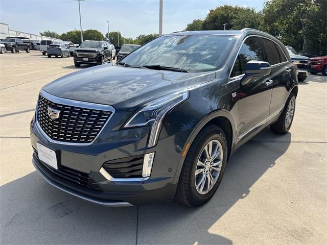 used 2021 Cadillac XT5 car, priced at $35,999