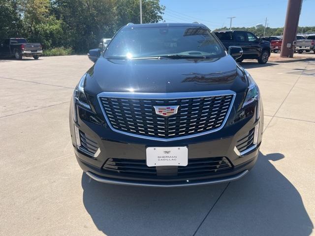 new 2025 Cadillac XT5 car