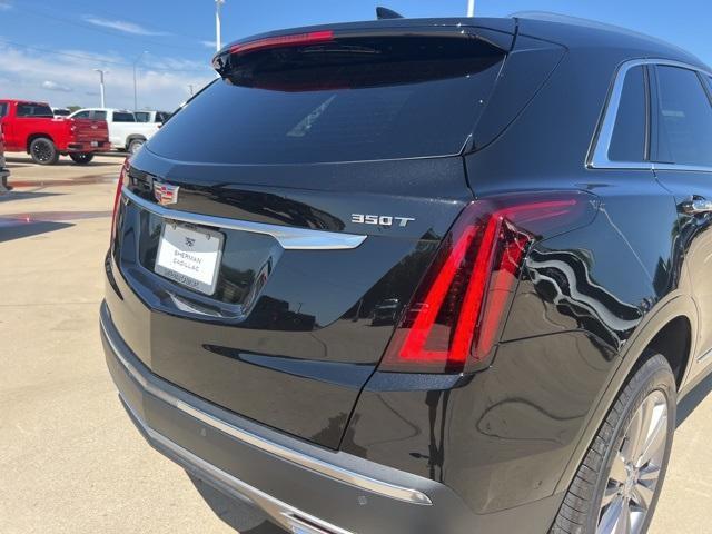 new 2025 Cadillac XT5 car