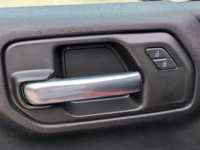 used 2022 Chevrolet Silverado 1500 car, priced at $27,507