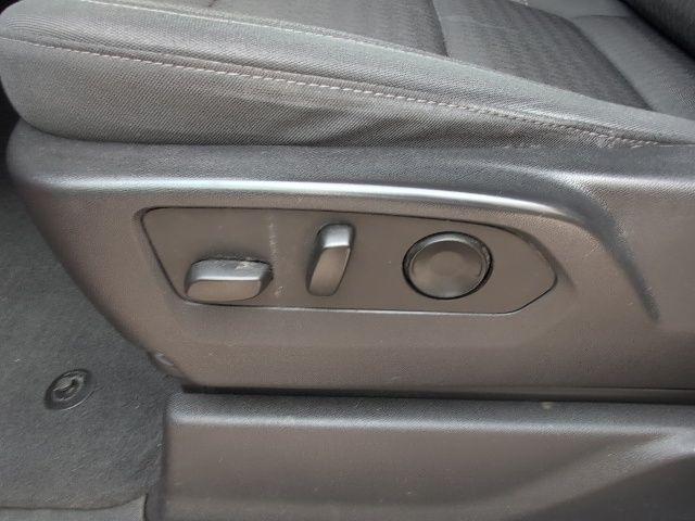 used 2022 Chevrolet Silverado 1500 car, priced at $27,507