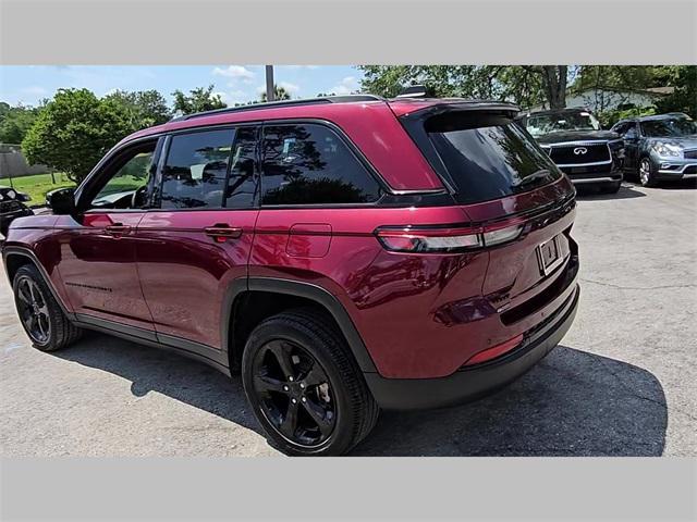 used 2023 Jeep Grand Cherokee car, priced at $29,551