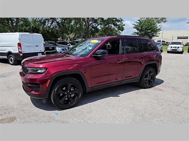 used 2023 Jeep Grand Cherokee car, priced at $29,551