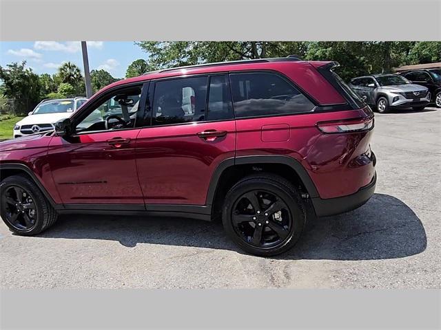 used 2023 Jeep Grand Cherokee car, priced at $29,551