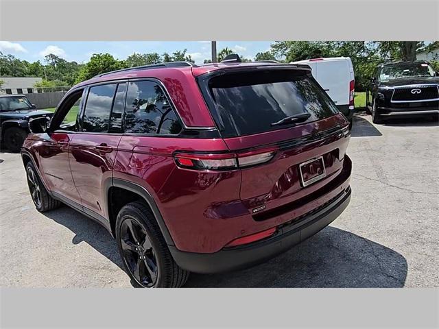 used 2023 Jeep Grand Cherokee car, priced at $29,551
