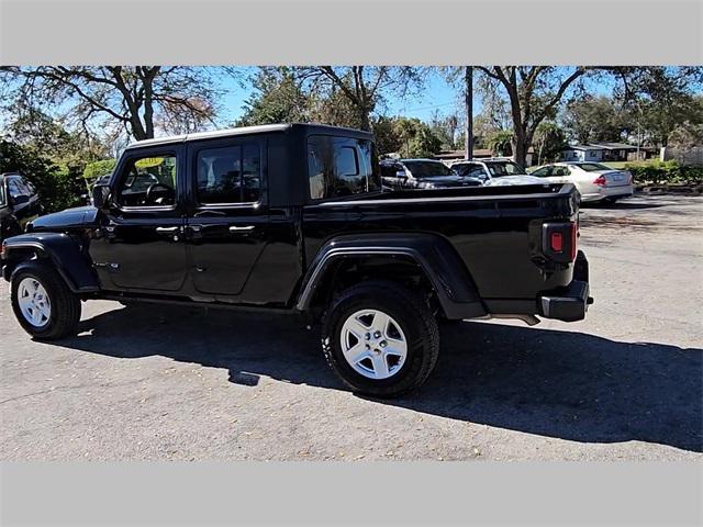 used 2022 Jeep Gladiator car, priced at $27,999