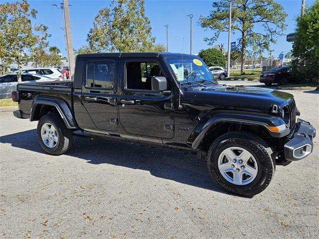 used 2022 Jeep Gladiator car, priced at $27,999