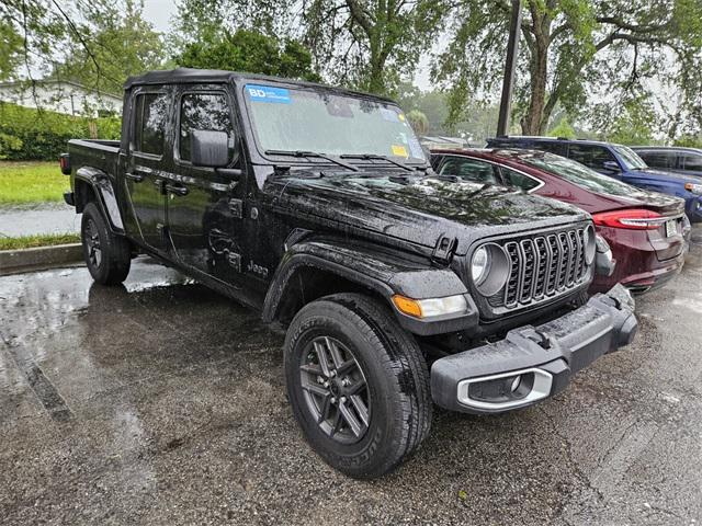 used 2024 Jeep Gladiator car, priced at $39,000
