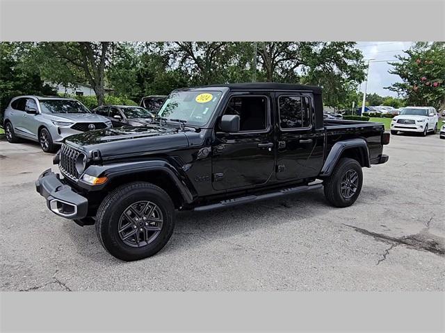 used 2024 Jeep Gladiator car, priced at $38,063