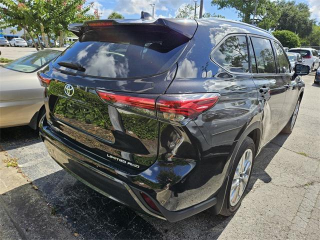 used 2020 Toyota Highlander car, priced at $34,559