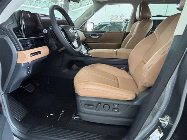 new 2025 INFINITI QX80 car, priced at $104,941