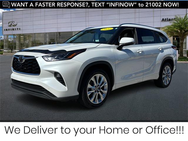 used 2022 Toyota Highlander car, priced at $32,391