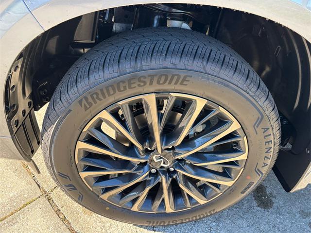 new 2026 INFINITI QX80 car, priced at $109,655