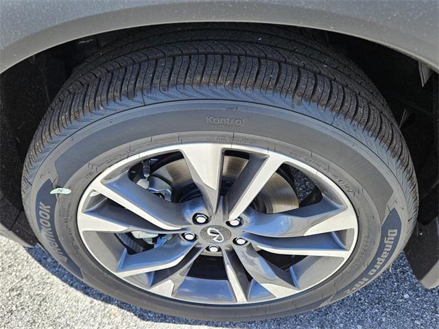 new 2025 INFINITI QX60 car, priced at $53,674